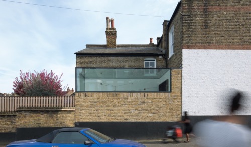 glass-box-extension-london-by-studio-304