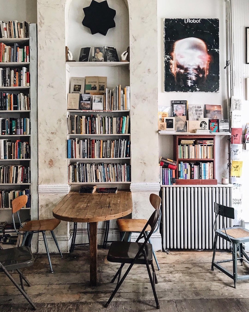 like-fairy-tales:By: Maddie Tsang  | maddietsang