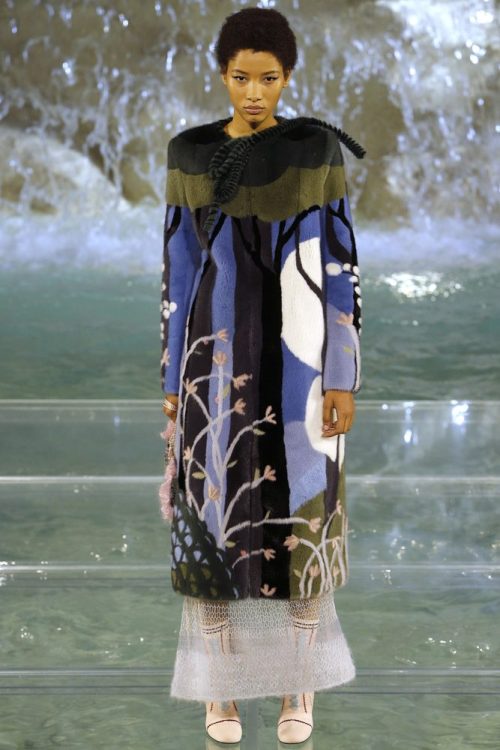 themusewithinthemusewithout:  Fendi’s 90th anniversary show held at the Trevi Fountain (Fontana di Trevi), Rome, last summer. The show’s inspiration came from the work of the Danish illustrator Kay Nielsen, and the collection of norse fairytales known