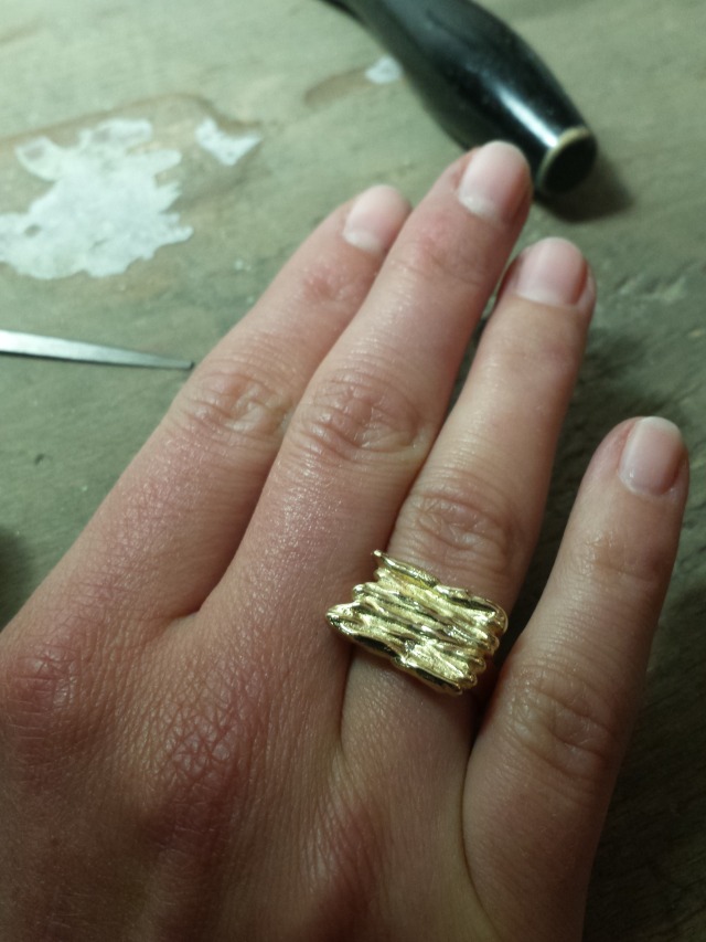 schmuckkurs ring in gold ein ring gemacht in