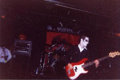 psychotic-gerard:31/10/2003 - photographed by Drew Guarini (DrewG7)and more photos from the show in the drive below (sourced from him, not me.)Halloween Photos - Google Drive