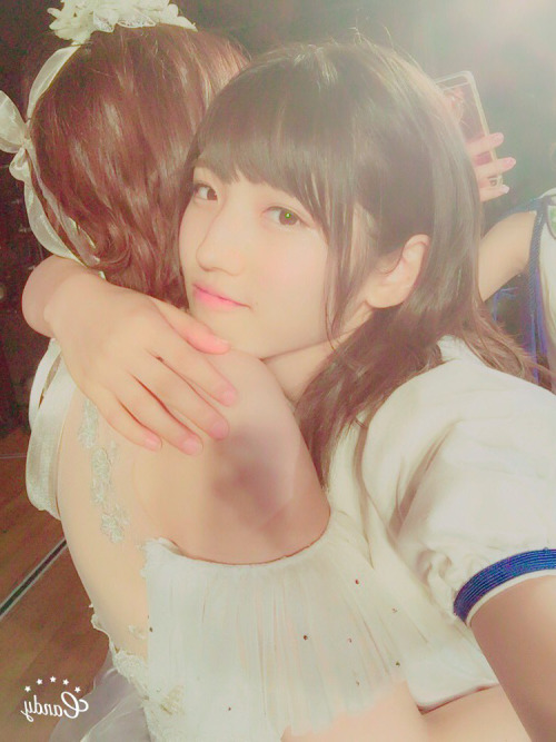 namiyorirobinha: AKB48 村山 彩希 ‏@yuirii_murayama 20160824　21：47Murayama Yuiriひらりー 卒業おめでとうございま