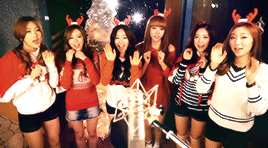 iyokans:  have a very merry girl group christmas! 