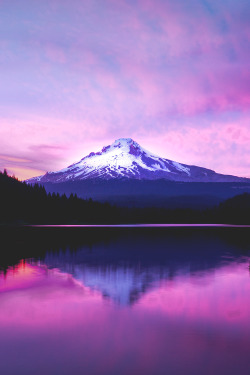 motivationsforlife:  Sunset Mount Hood by RushinroulettePhotography // Edited by MFL