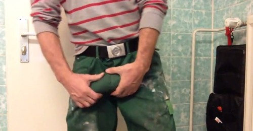 shinningrainbow:  Hard working man http://shinningrainbow.tumblr.com/ 
