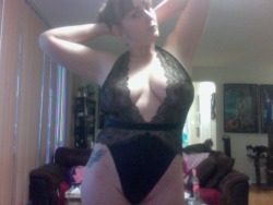 nicolenudes:  New lingerie = I need to set