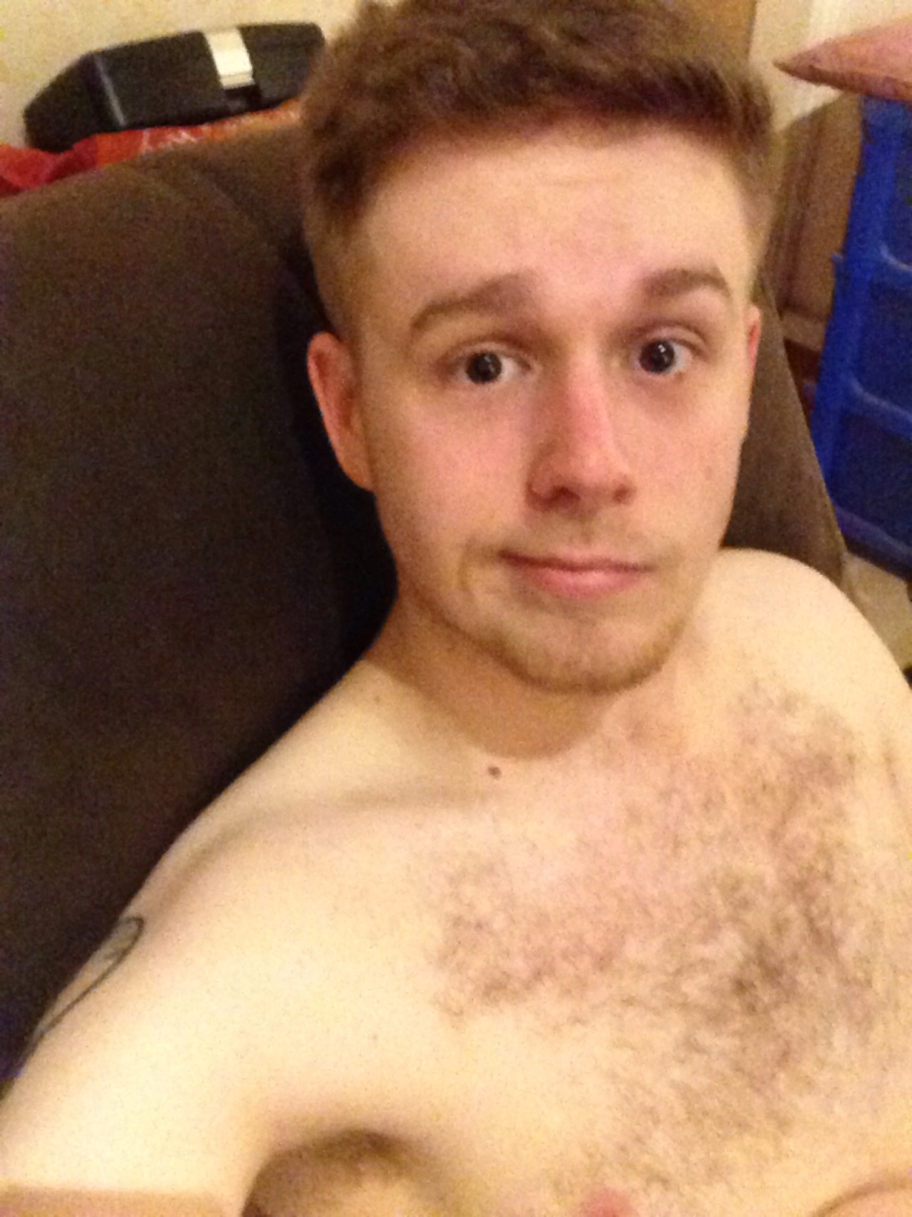 lord-of-tol-galen:Had a long soak in the bath as my muscles were aching, now I’m
