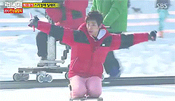 oh-mblaq-blog:    Joon being all flawless but then….   