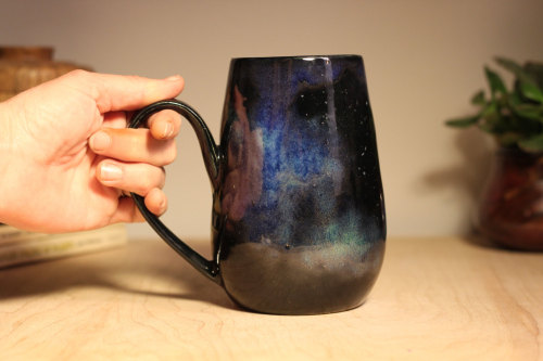 al-the-grammar-geek: sosuperawesome:  Stellar Ceramics - including notched mugs and cups to hold teabags - by Amanda Joy Wells on Etsy  More like this    @sapphicautistic @bethanyactually 
