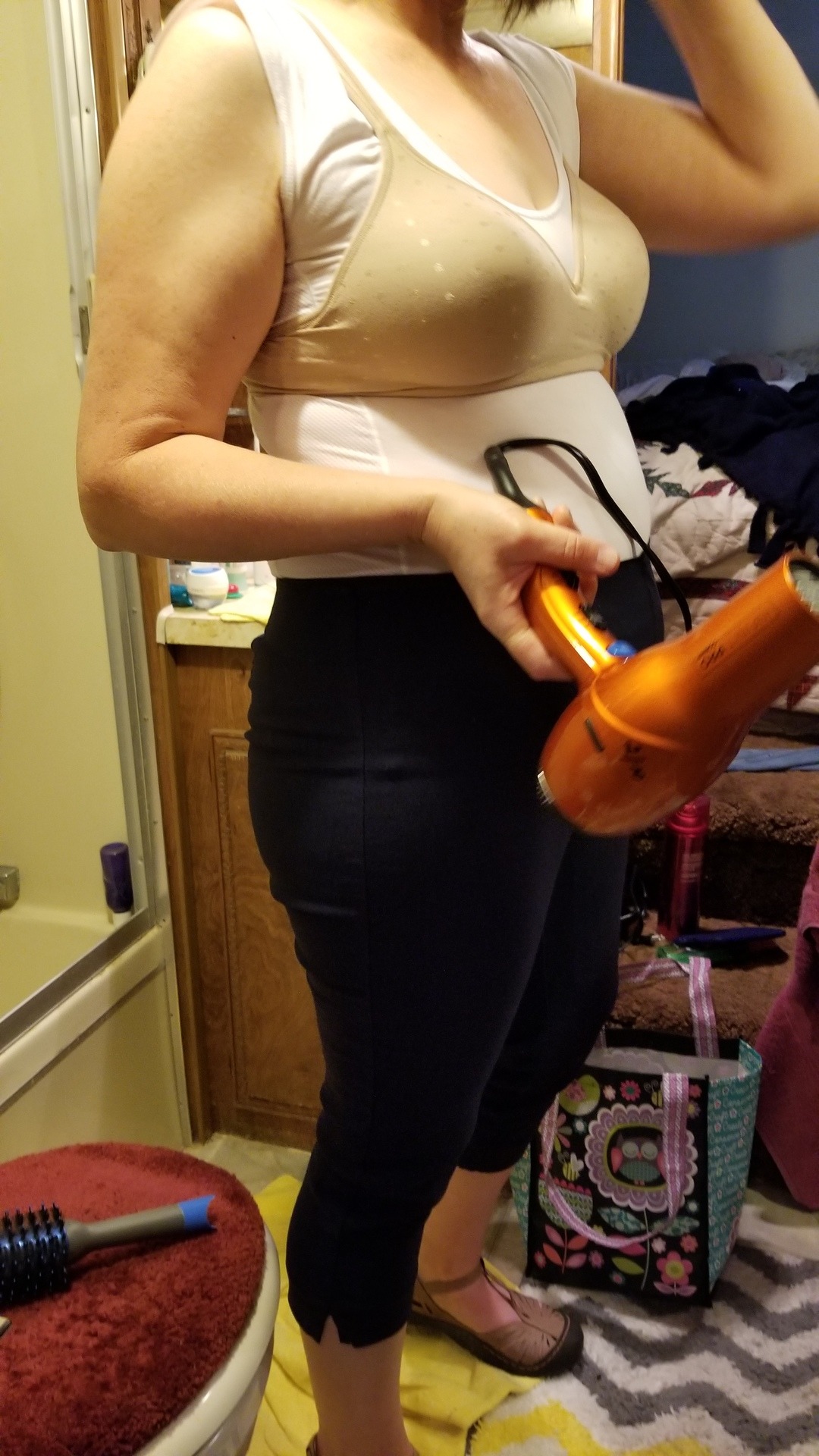 clitking300:  sm54usa5back:  Hope you enjoy my Sexy Mormon wife  Sexy lady! 
