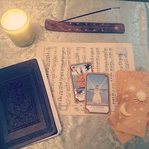 More tarot study tonight, just a refresher Is always good!