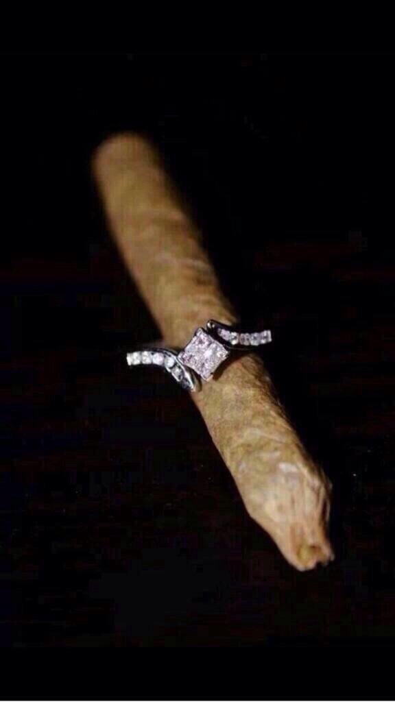smokejess:  Propose to me ❤️ 
