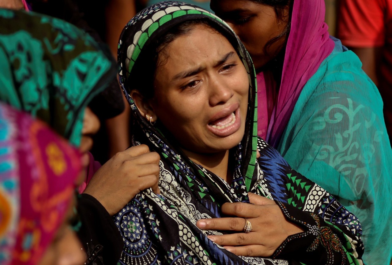 ALUD. Al menos 134 personas han perdido la vida por deslizamientos de tierra provocados por las fuertes lluvias en el sureste de Bangladesh. Se espera que la cifra siga creciendo según vayan llegando las autoridades a todas las zonas afectadas,...