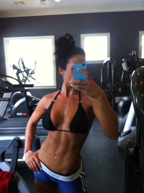 hardbody-fit-girls:  HardBodyFitGirls - Follow adult photos