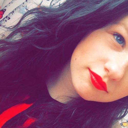slutsandwhoresandwives: slutsxcxc:  slutsxcxc:  If u could only have one of they who would u pick an