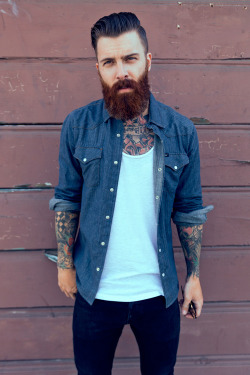 beardsplustattoos:  I just want to stroke this beard all day Levi Stocke