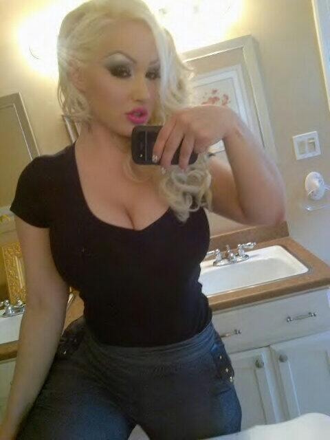 astoldbyclitliquor:  Tanya Lieder aka Sexi Barbie I’m in ❤