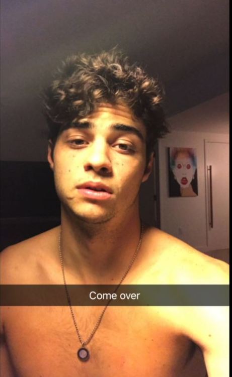 Porn photo hottestboysmodels: Actor Noah Centineo busted