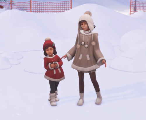 littletodds:Lookbook Ready for snowy escapeGirlCyo Coat @madlensims (Early Access)Turtleneck By @sim