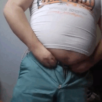inkedfatboy:  teddyalxgainer: That short fit perfectly last summer ;) 🐷🥓🥓🥓🥓🥓🥓🥓
