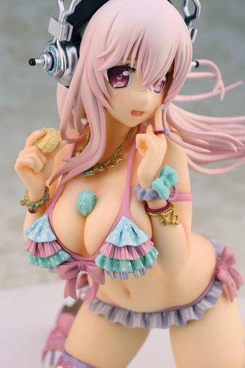 kvnai:    Super Sonico w/ Macaron Tower 1/7 Scale Figure Free Shipping 