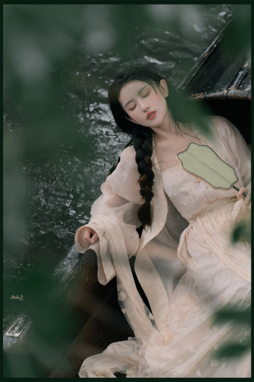 hanfugallery:chinese hanfu by 无妄亭