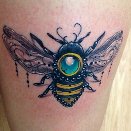 Sex fuckyeahtattoos:  jeweled bee done by austin pictures