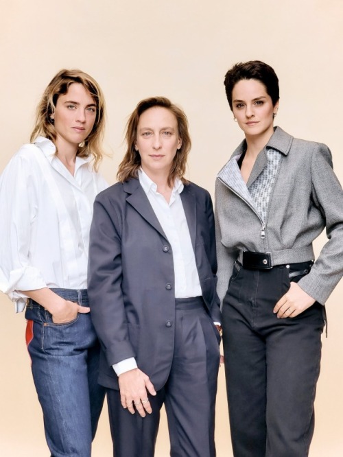 tenemos-que-hablar:Céline Sciamma, Adèle Haenel, Noémie Merlant by Samsung Stud