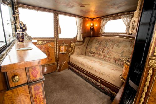 vintageeveryday:See inside a 1926 Rolls-Royce Phantom, the most expensive Rolls-Royce ever made.