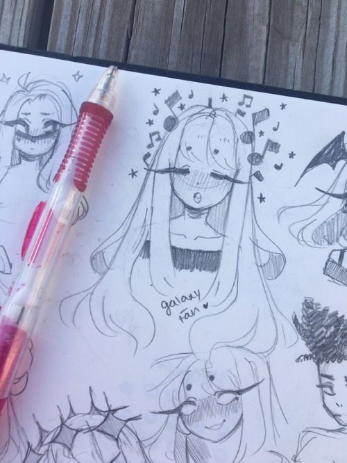 galaxytanartsu:  some doodles from my sketchbook! ✨