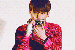 himdaes:  himchan the photographer 