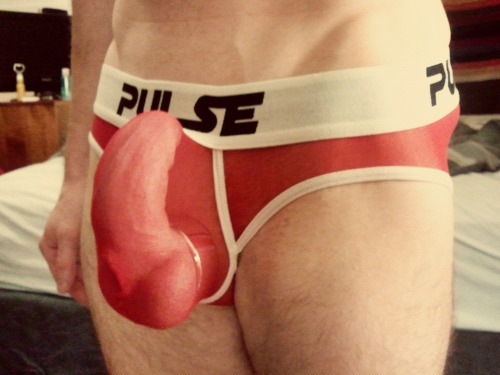 pantylovr13:  I find these bulge’s HOT