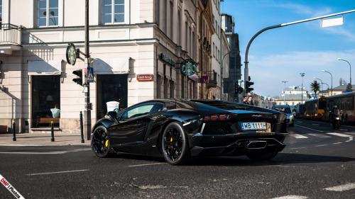 automotivated:  Aventador (by m.grabovski) 