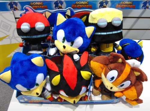 knucklesjunior-sidekick:  *(New 25th Anniversary Sonic Merchandise Revealed)* The images come from t