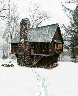 Cozy Log Cabins