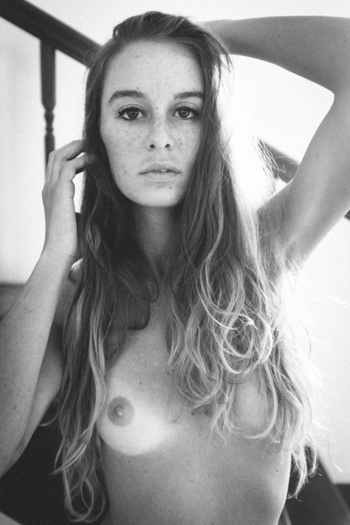adamgreyimage:  Taylor Photographed By Adam adult photos