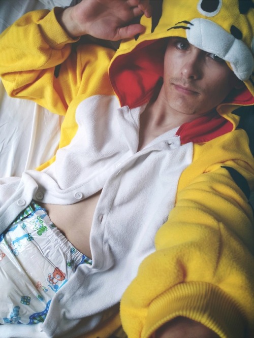 lilbabykiwi: Thank goodness it’s Friday