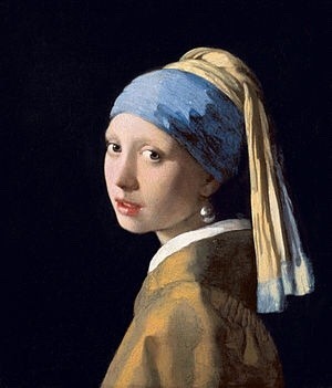 serpentattoo:Girl with a Pearl Earring : Johannes Vermeer (1665)Baby with a Pearl Smile : angelababy