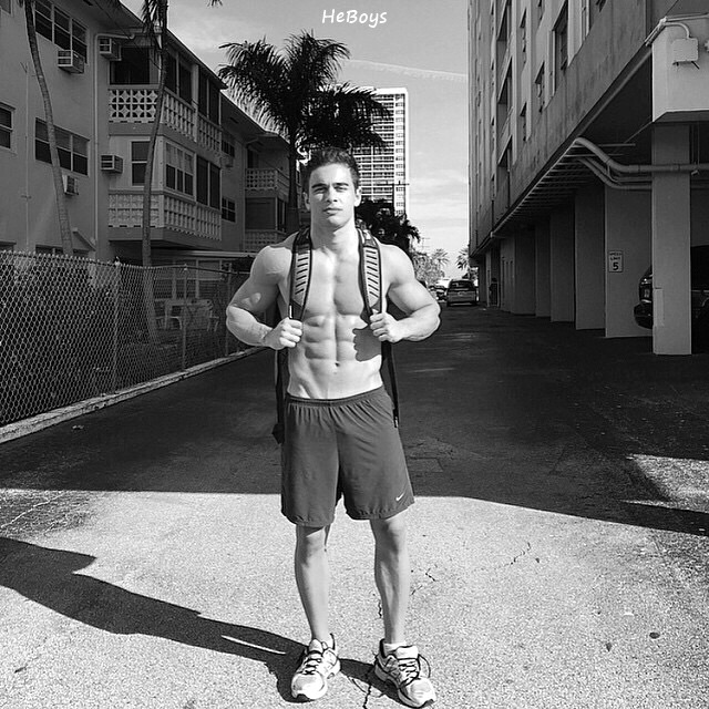heboys:  Instagram: HimBoys