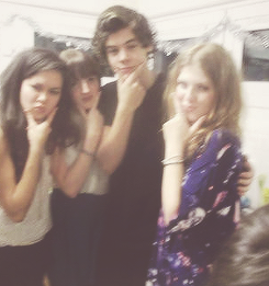 blamestyles:  UNI party 