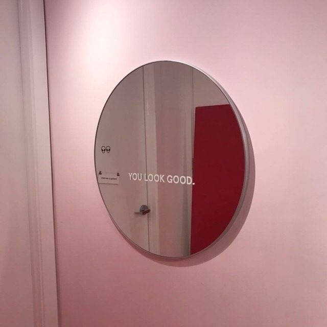 pinkallaround:  -Mom i want a mirror.  -We don’t have where to put it.  -But i