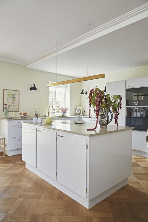 Light Scandinavian home | styling by Julie Løwenstein & photos by Anitta Behrendt THENORDROOM.CO
