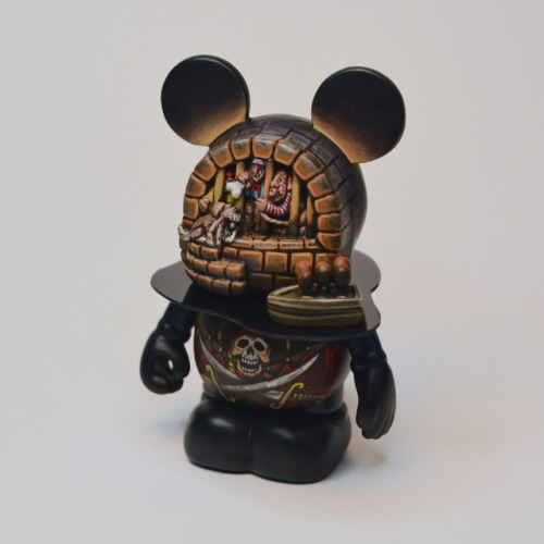 jaredcircusbear:I just recently finished the last piece of this four piece Disneyland Custom Vinylma