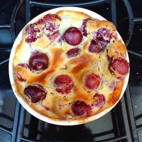 Cherry season is my favourite . Thank you to @smittenkitchen for the wonderful cherry clafoutis reci