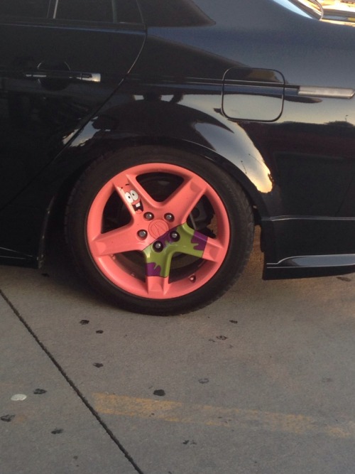 prettyboyshyflizzy: 1stdaughterofthechief: prettyboyshyflizzy: Just put these new rims on the whi