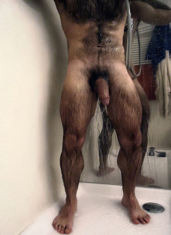 hairyhotman:  http://hairyhotman.tumblr.com/