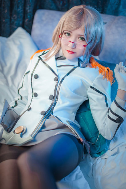 cosplay-is-right:  40, 000 followers, my Current Crush Katori, from Kancolle.  Thanks
