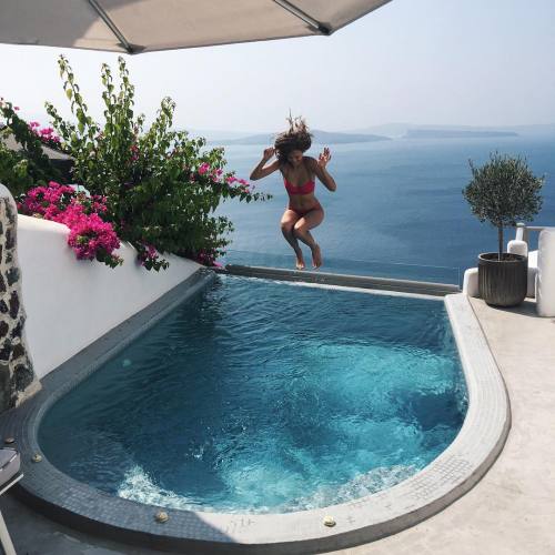 joskpage: vacation vibes #Santorini Island Victoria’s Secret