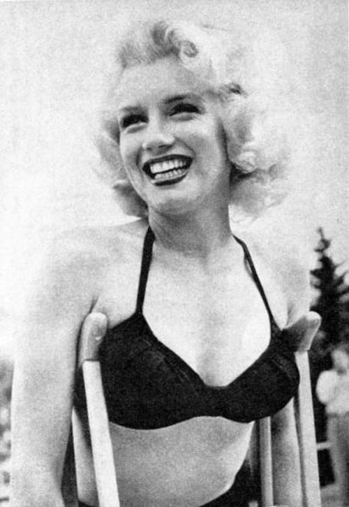 Porn photo Marilyn Monroe by John VachonNudes &