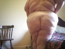 Fat-Naked-Old-Grannies:  Big Fat Beautiful Dimpled Ass! This Is Clearly A Cellulite